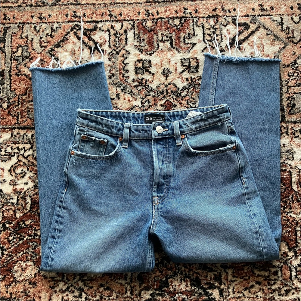ZARA Straight Leg Ankle Length Jeans Size 6